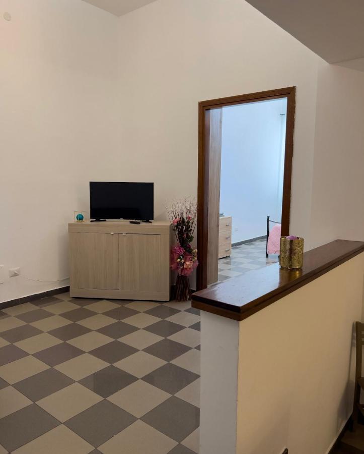 Casa Vacanze La Dimora Allegra ลาดิสโปลี ภายนอก รูปภาพ