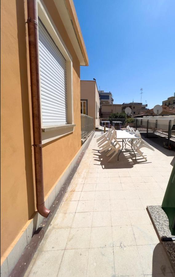 Casa Vacanze La Dimora Allegra ลาดิสโปลี ภายนอก รูปภาพ