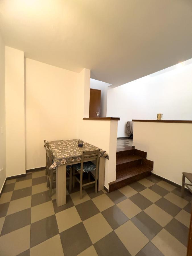 Casa Vacanze La Dimora Allegra ลาดิสโปลี ภายนอก รูปภาพ